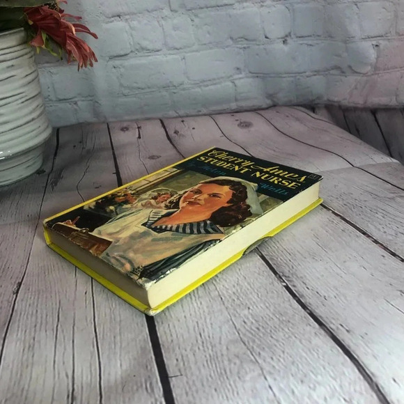 Vintage Cherry Ames student nurse - Picture 6 of 9